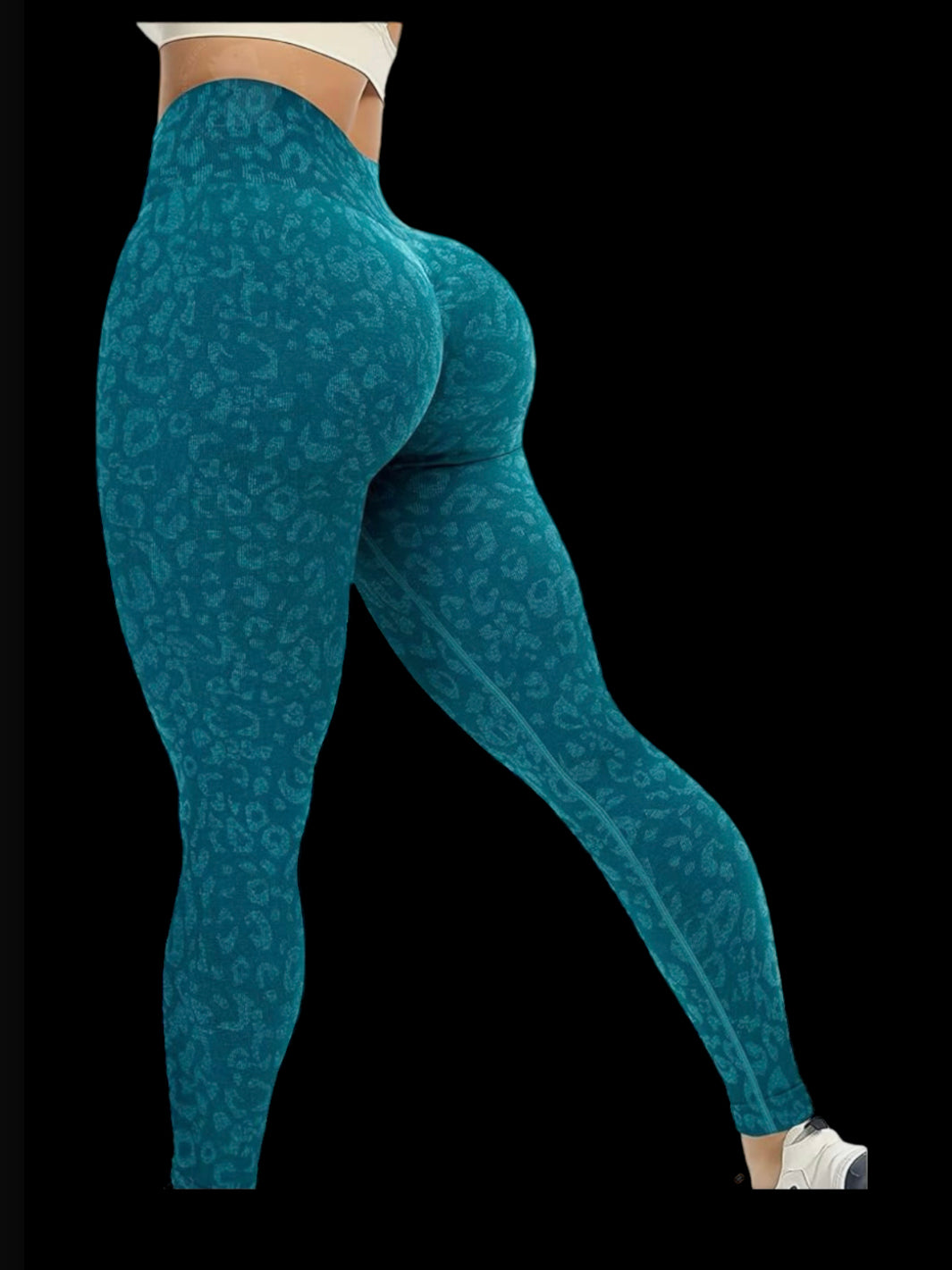 TREL APOYA LA ROPA ACTIVA DE LAS MUJERES